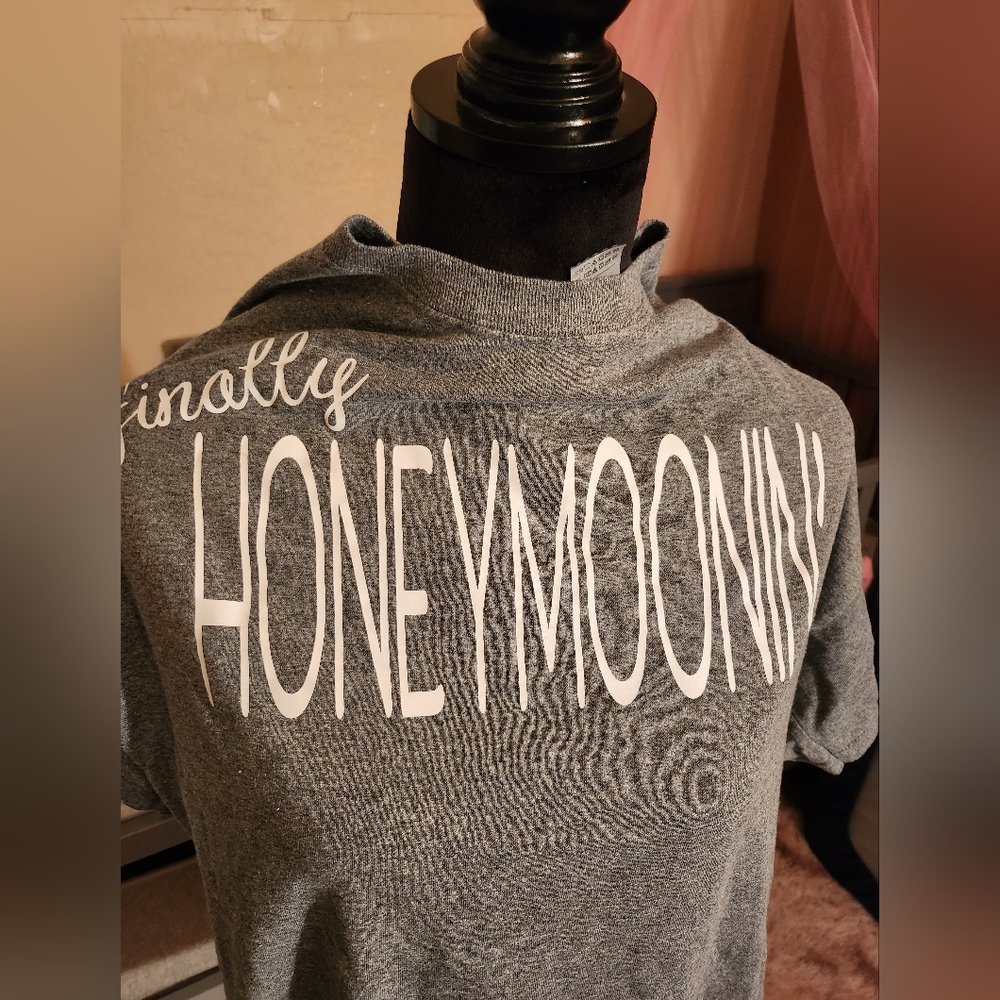 4 His and Hers Honeymoon Tshirts XL